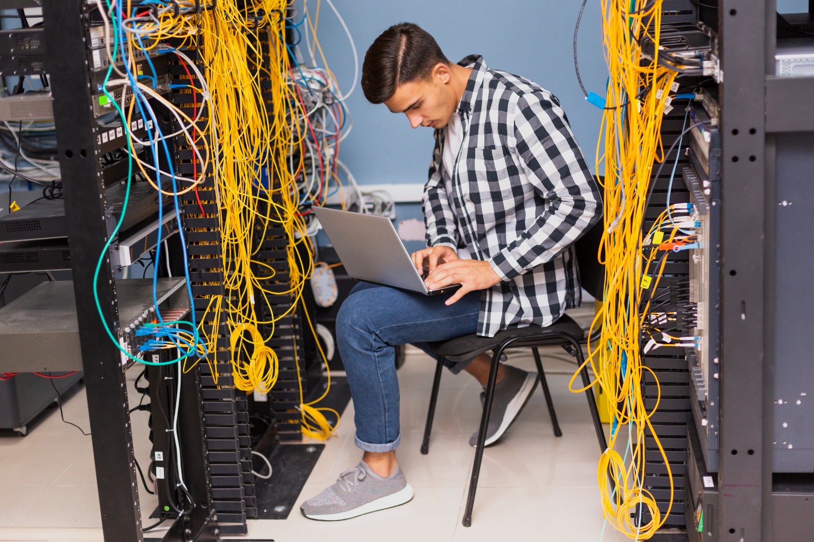 Network switch and cabling